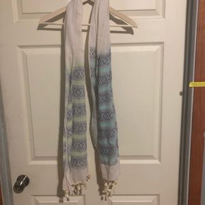 🔥5/$10 Sale or B3G2 🆓 Long Fringe Scarf